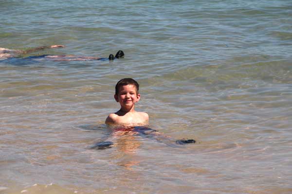 Louis im Wasser